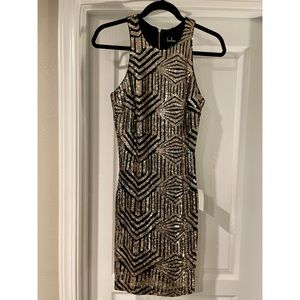 Lulu’s gold sequin party dress ✨